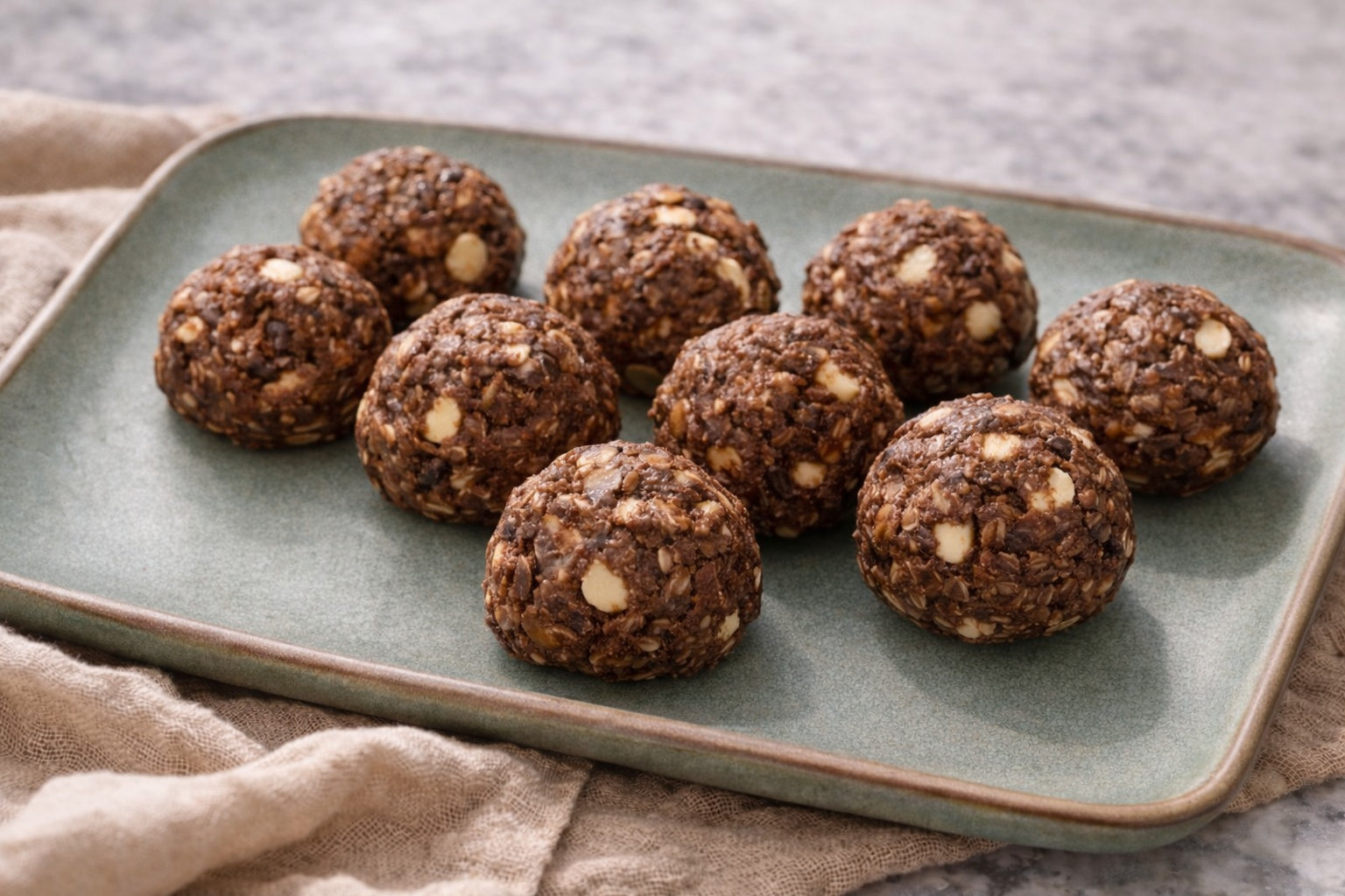 Chocolate Protein Oat Balls
